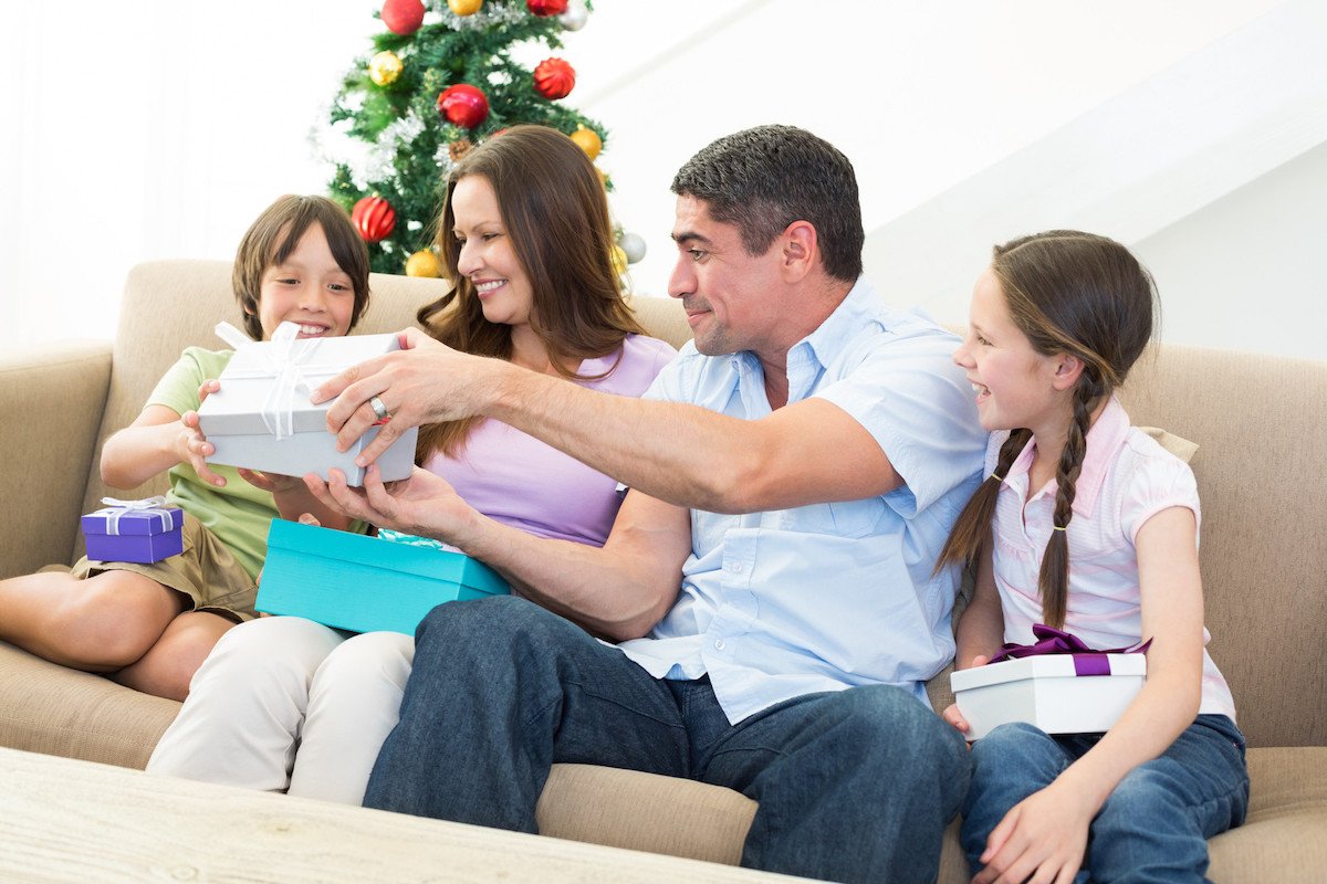 Top 6 Oral Hygiene Gift Ideas for Holidays from My Local Dentists Northmead