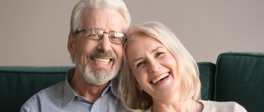 How to Clean Dentures? Tips for Cleaning False Teeth